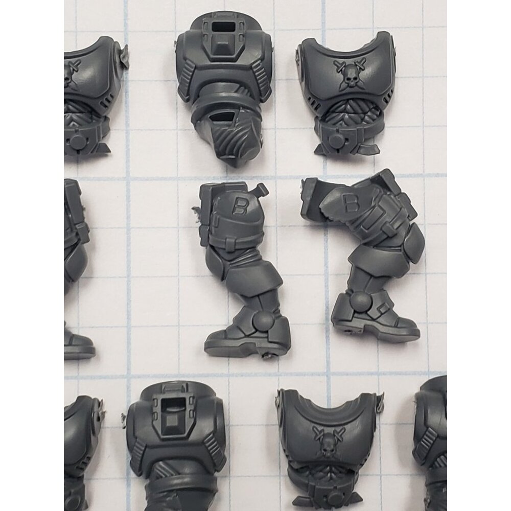 Warhammer 40k Space Marine Bits Primaris Reiver MK X Phobos Torso & Legs x5 - Picture 3 of 9